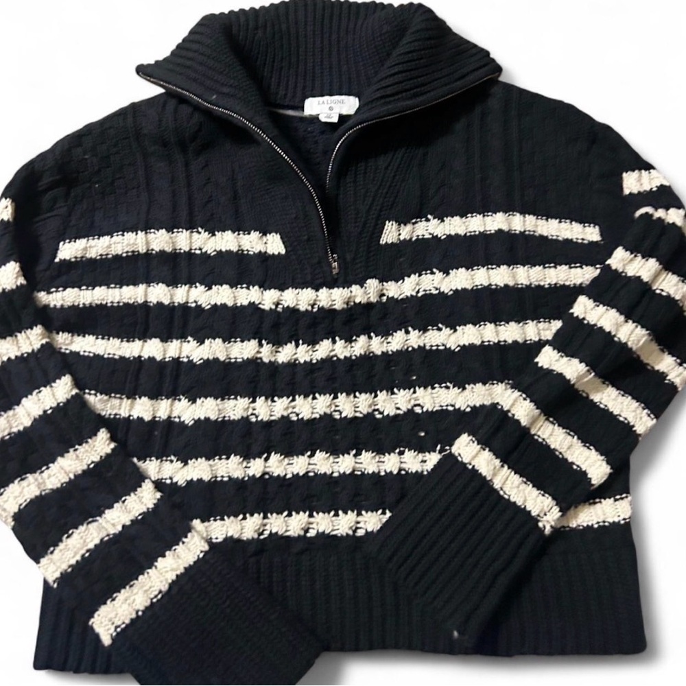 Laligne Sweater Black & White